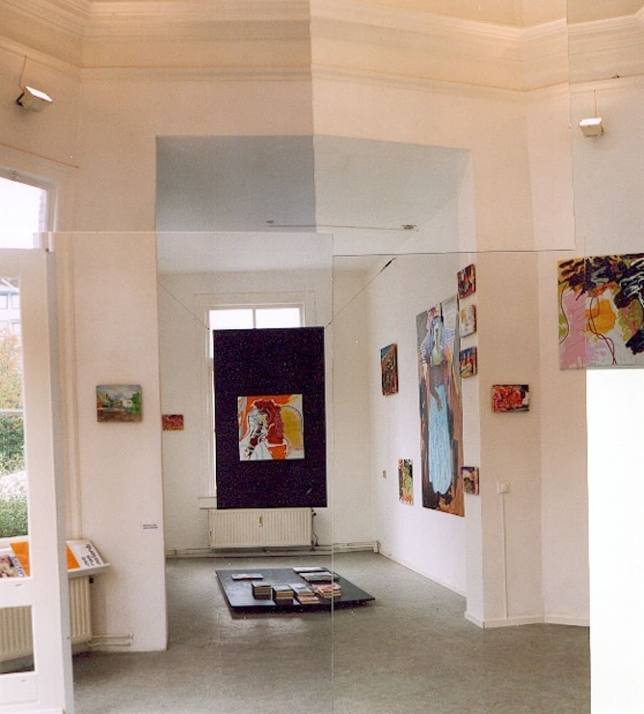 Love from Amsterdam Love from Amsterdam, Beeld uit expositie, 2004. Stichting Outline Amsterdam