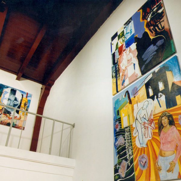 Zaalbeeld, met serie Build up, pull down, in tentoonstellingsruimte de Twee wezen, Enkhuizen