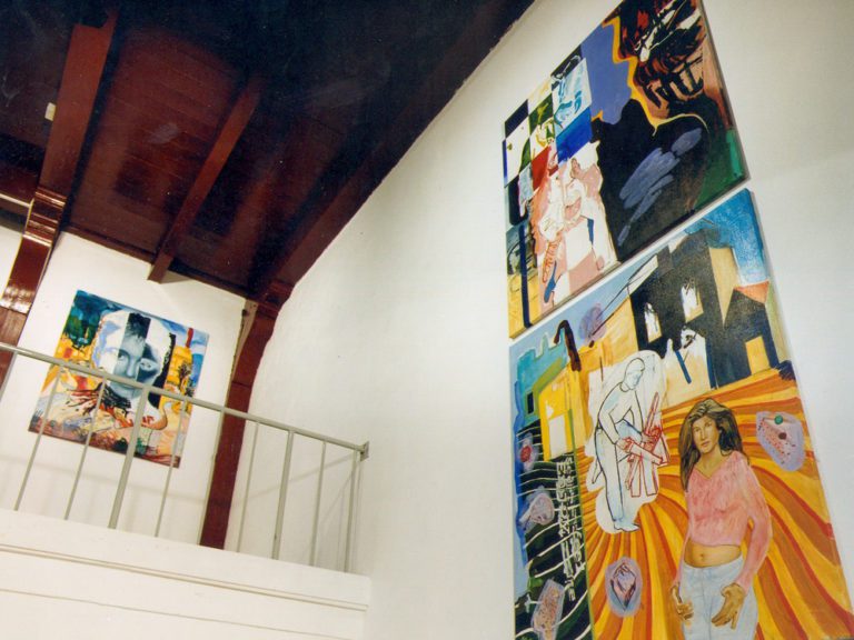 Zaalbeeld, met serie Build up, pull down, in tentoonstellingsruimte de Twee wezen, Enkhuizen