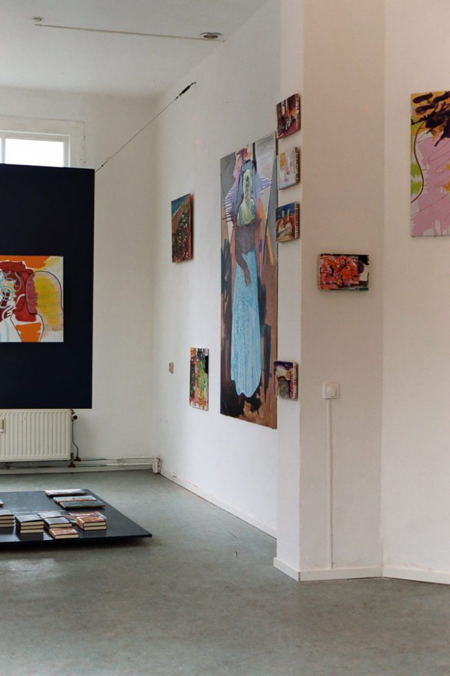 Love from Amsterdam, Beeld uit expositie, 2004. Stichting Outline Amsterdam