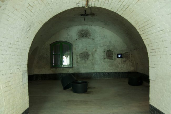 The Silence, Diaserie/video, 1994 - 2018, installatie, getoond in KI Safe Dalfsen, Arti et Amicitiea, Fort bij Asperen