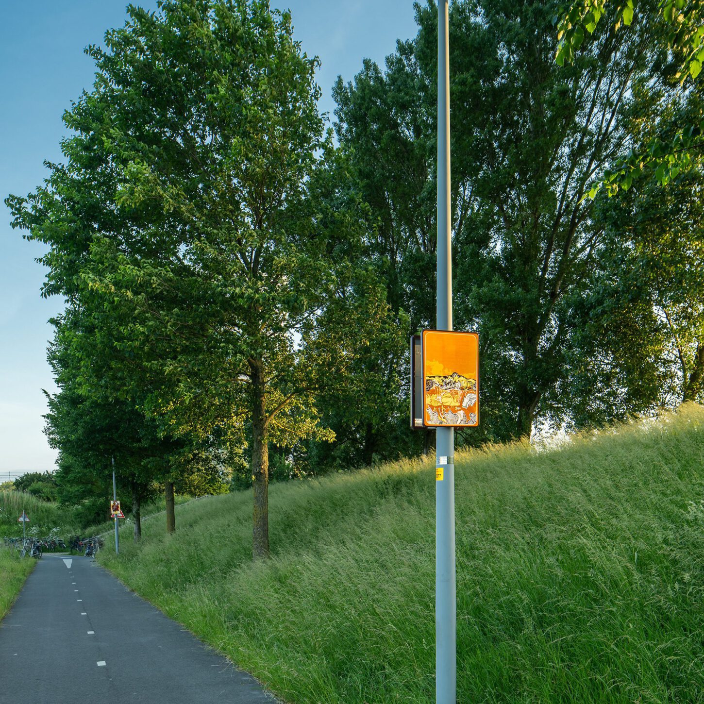 Beeldpaneel De Golf uit het kunstwerk Moed! mijn soldaat langs de Geniedijk bij Hoofddorp